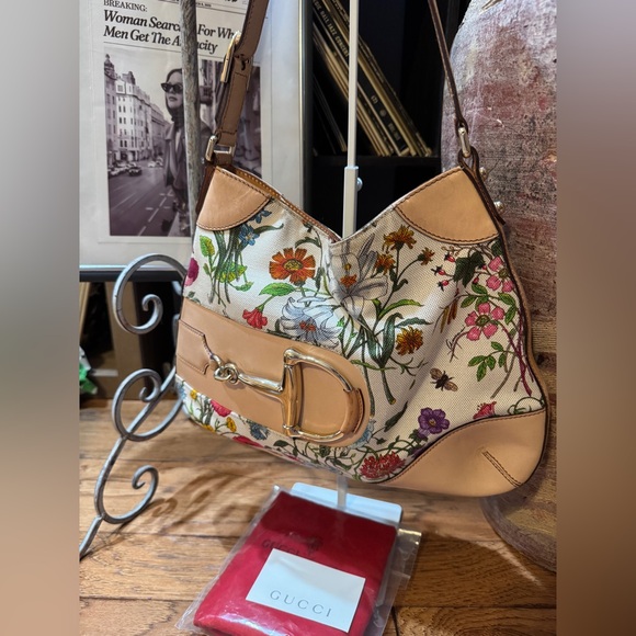 Gucci Flora Hasler Horsebit Hobo - Picture 2 of 7